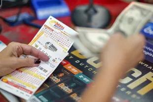 Cómo participar en la lotería Mega Millions de Estados Unidos