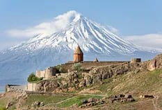 El Monte Ararat, el lugar que simboliza la lucha y donde encalló el arca de Noé