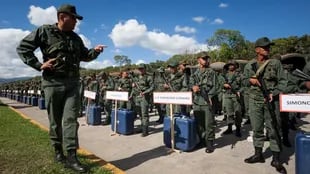 La Fuerza Armada Nacional Bolivariana comenzó ayer el operativo electoral del próximo domingo
