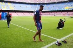 Yerry Mina en Barcelona: de pisar el césped descalzo al saludo con Messi