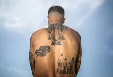 Superhéroe: los tatuajes de Enzo Pérez, las marcas de una vida de película