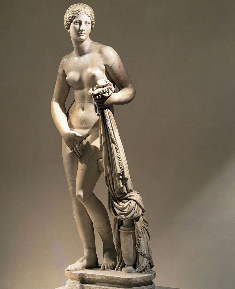 La singular historia de Afrodita Cnida, la diosa desnuda que escandalizó a  una ciudad de la Antigua Grecia, pero hizo célebre a otra - LA NACION