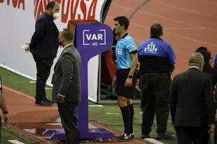 El VAR aumentará el debate en el fútbol argentino