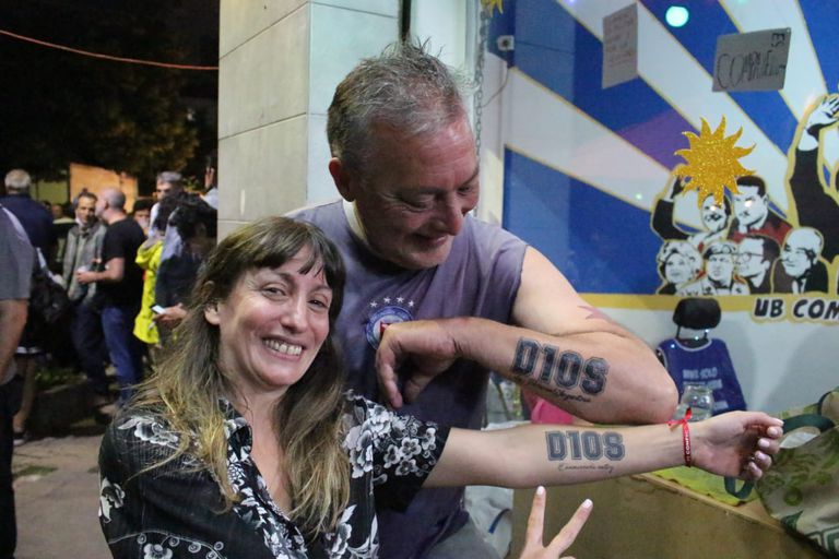 Berenice Iañez tiene un tatuaje en honor a Diego Maradona