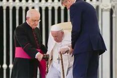 El papa Francisco pidió perdón por la suspensión de su viaje a África debido a su problema de rodilla