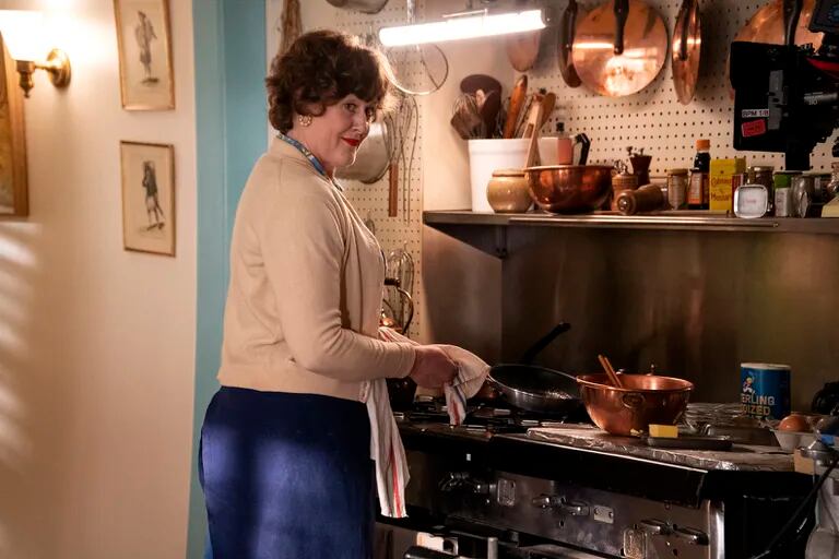 Julia explora el ascenso a la popularidad de Julia Child y el arte de la  cocina televisada - LA NACION