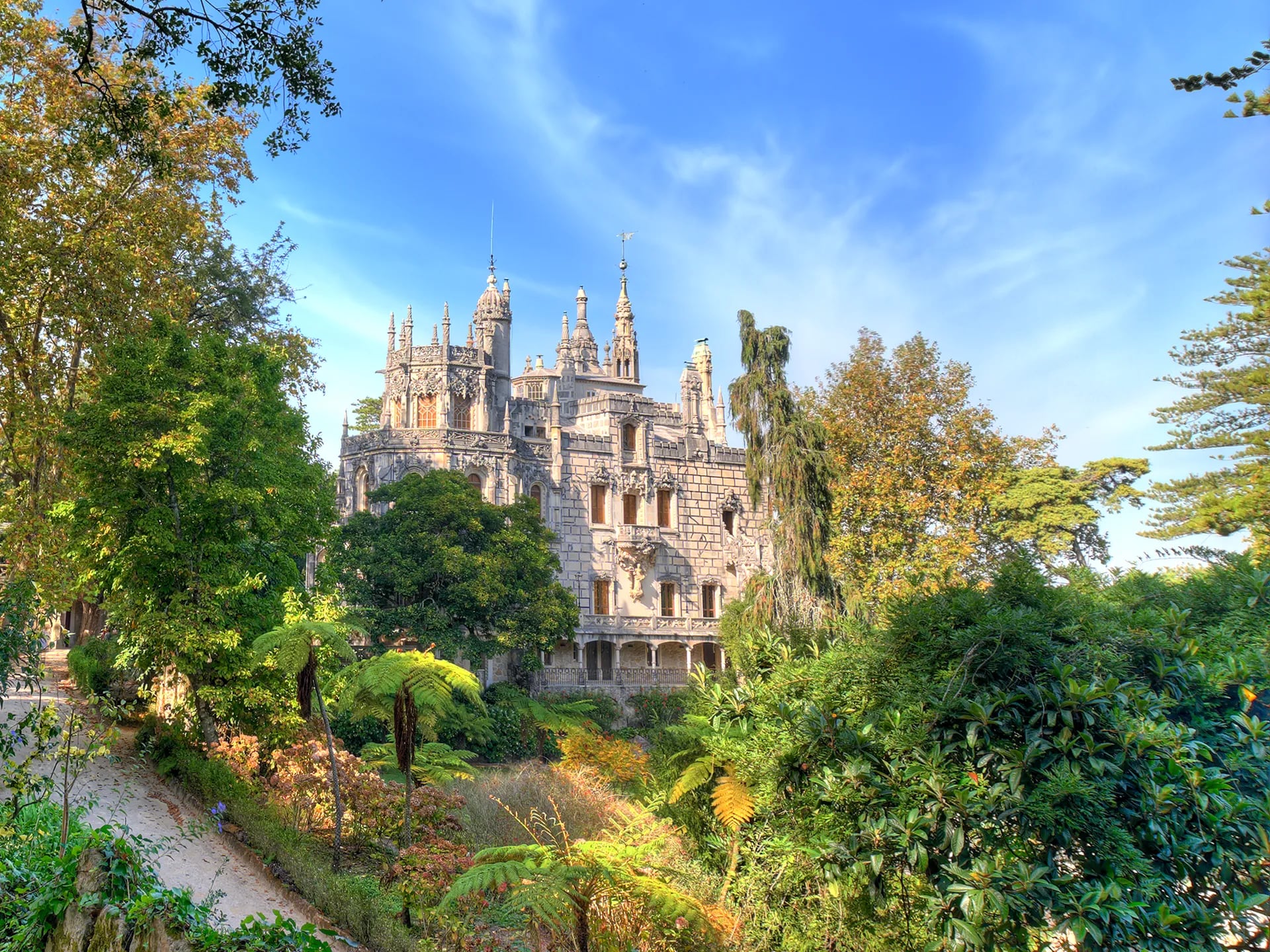 Portugal: Quinta de Regaleira, o castelo de Sintra que esconde um poço de iniciação maçónica