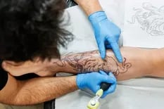 Los tatuajes aguijonean nuestro sistema inmunitario: estos son sus riesgos