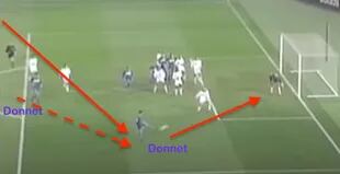 Boca tuvo muchas jugadas preparadas contra Milan: esta acción salió de un tiro libre frontal de Cascini para la aparición de Donnet por sorpresa llegando por el segundo palo