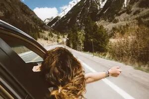 Viajar nos hace un 7 % más felices que quienes no lo hacen, afirma un estudio