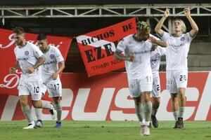 Argentinos se impuso por 3-2 ante Independiente en la Copa de la Superliga