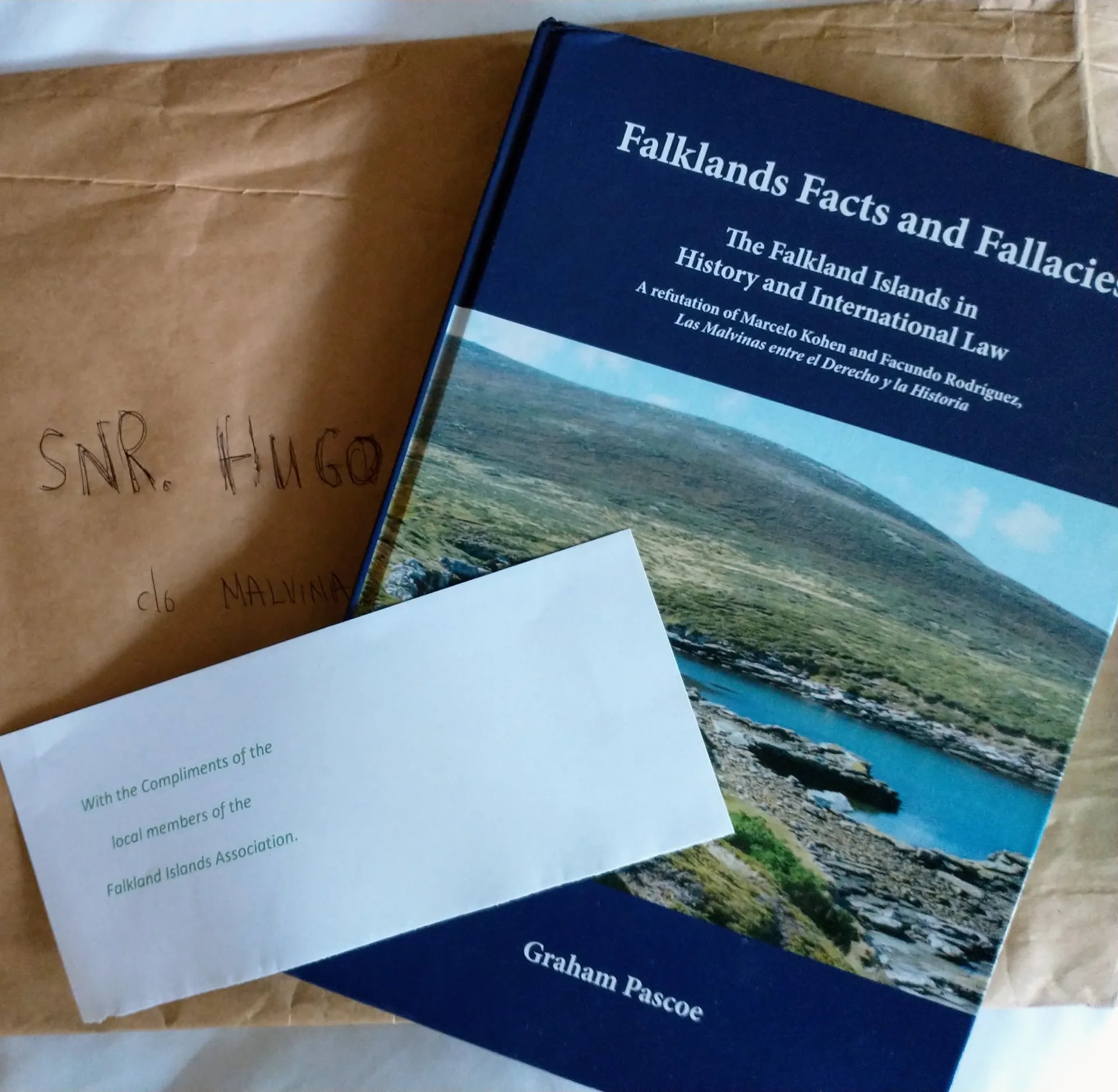 El libro "Falklands Facts and Falacies"