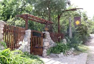 Los Jardines de Yaya. Pionero en El Camino de los Artesanos, entre La Cumbre y Villa Giardino. Abrió en 1982.