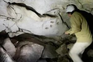 Descubren en cueva mexicana huellas de manos con más de 1200 años de antigüedad