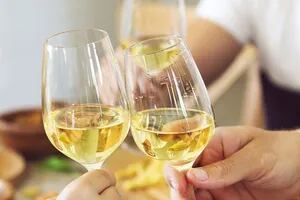 Tres buenas opciones para acompañar un vino blanco