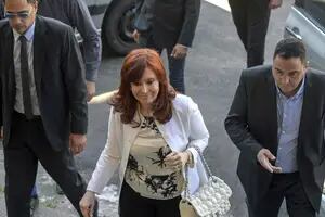 Cristina Kirchner y Lázaro Báez pidieron pericias de los contratos