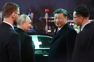 Putin desmintió una alianza militar con China y acusó a Estados Unidos de crear un “Eje” como la Alemania nazi