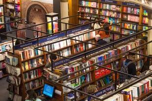 Hoy pueden encontrarse más de 200.000 libros en la librería