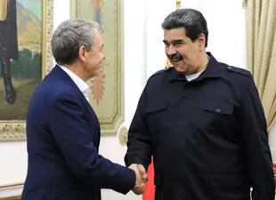 Maduro together with Rodríguez Zapatero
