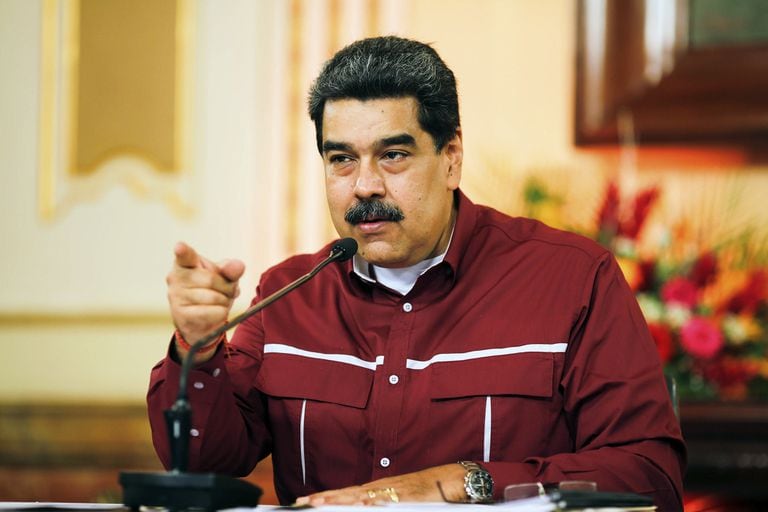 El presidente venezolano Nicolás Maduro presenta el resultado del plesbicito en Chile con un éxito propio