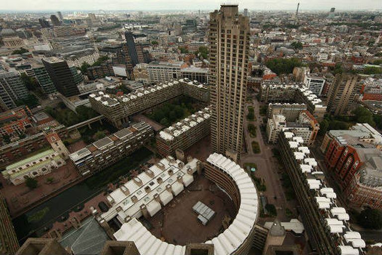 El Barbican, en Londres, respetó las construcciones medievales en los alrededores