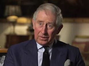 Den fremtidige kong Charles forventes å tale klokken 18.00 den dagen hans mor dronning Elizabeth II døde.