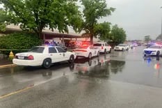 Al menos cuatro muertos en un tiroteo dentro de un centro comercial de Indiana