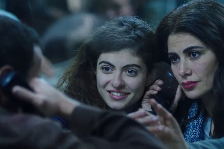Amira está protagonizada por dos estrellas de la escena jordana admiradas en las pantallas árabes: Tara Abboud y Saba Mubarak