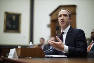 Mark Zuckerberg compareció ante el Congreso de Estados Unidos para defender el desarrollo de la plataforma financiera Libra
