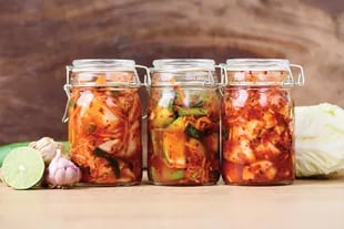 El kimchi se usa no solo como acompañamiento del arroz sino como ingrediente para muchos platos