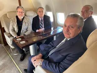 Alberto Fernández, Horacio Pietragalla Corti, Eduardo Valdés y Ricardo Forster, en el viaje a visitar a Milagro Sala