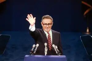 La muerte de Kissinger despertó elogios y fuertes críticas de los líderes mundiales