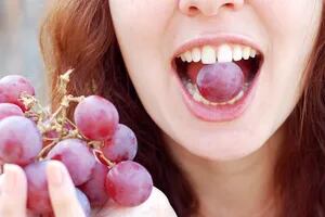 Por qué se comen doce uvas en Año Nuevo y otros rituales de Nochevieja