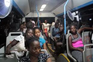 El colectivo de la misión salesiana que todas las noches recorre Freetown para contactar niñas en situación de vulnerabilidad.