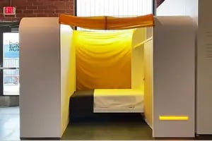 Inventan refugios confortables para personas sin hogar