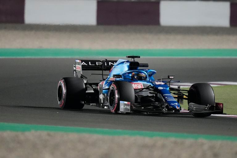 En el Gran Premio de Qatar, Fernando Alonso (Alpine Renault) logró su mejor desempeño en la temporada; el asturiano marcha décimo en el Mundial de Pilotos, con 77 puntos