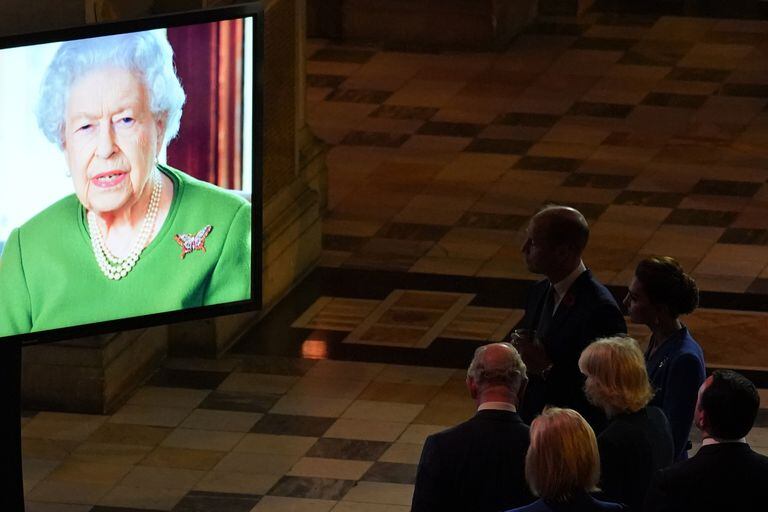 La reina Isabel II envía un mensaje de video a los asistentes a la cumbre