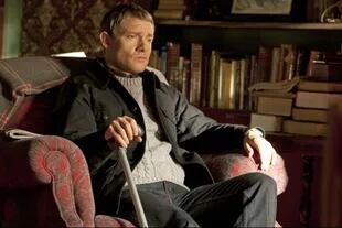 Martin Freeman como Watson en el primer episodio de la serie. Apenas se estrenó, Sherlock se convirtió en un suceso a nivel mundial.