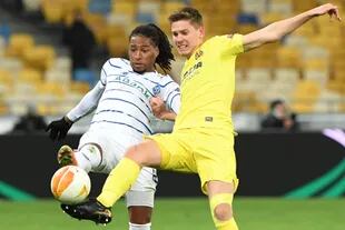 Juan Foyth fue titular en el triunfo de Villarreal sobre Dinamo Kiev por 2 a 0 en el duelo de ida de los octavos de final de la Europa League