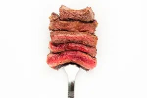 El punto “perfecto” de cocción de la carne que genera polémica entre los fanáticos del asado