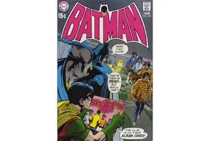 Batman resuelve el misterio Beatle más importante: La (supuesta) muerte de Paul McCartney. Dibujo de Neal Adams.