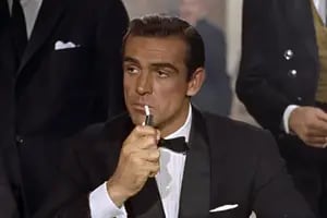 Cómo recorrer toda la historia del agente 007 en streaming