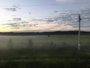Una vista a los alrededores de Kazan desde la ventanilla del tren