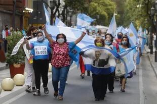 Banderazo #8N en Tucumán