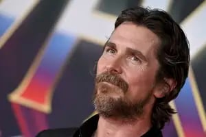 Christian Bale, el mediador entre Amy Adams y un director acusado de abuso y “comportamientos lunáticos”