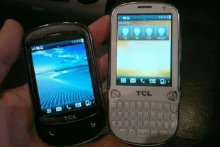 Los dos modelos que TCL venderá en Argentina liberados, sin necesidad de contrato alguno con las operadoras de telefonía celular