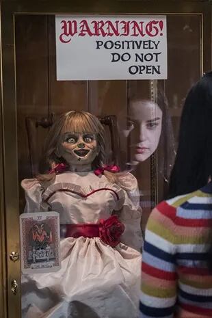 En la película Annabelle vuelve a casa, de 2019, se recrea el Museo de lo Oculto de los Warren