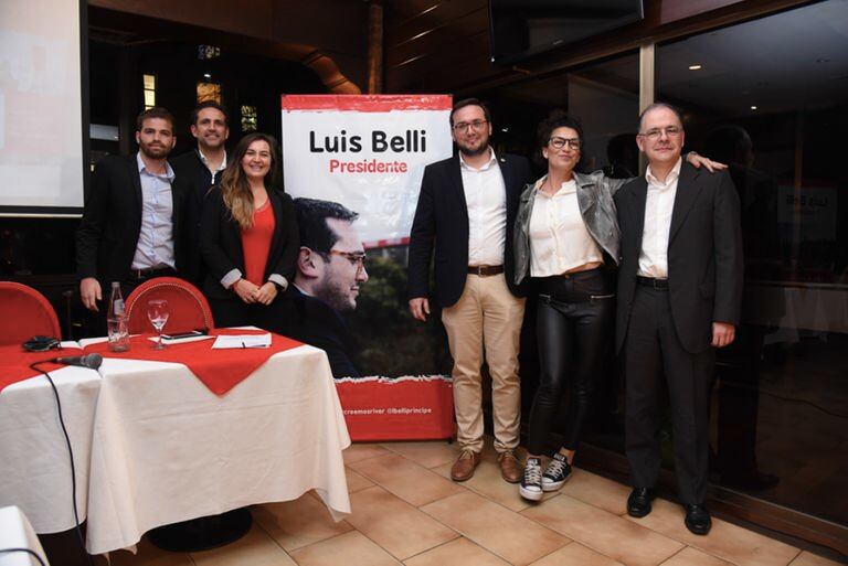 Luis Belli, candidato a presidente de River, y parte de su equipo