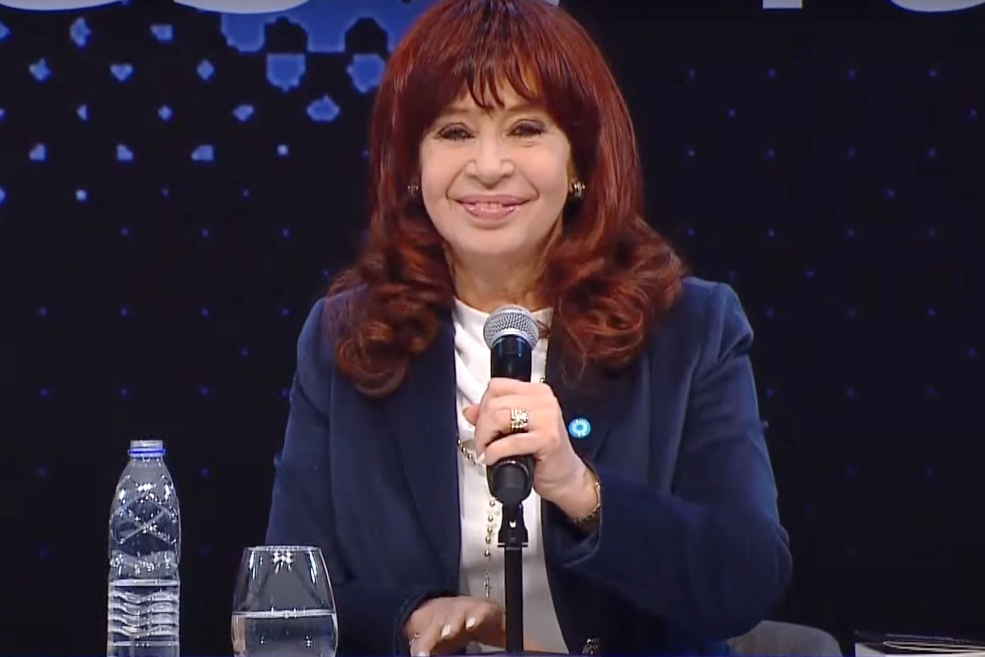 Cristina Kirchner da una charla sobre “castas, herencias, derrumbes y futuro” a un mes de las elecciones