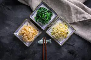 Kimchi  de cubitos de nabo (kaktugui)
